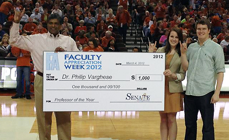 Philip Varghese receives faculty award