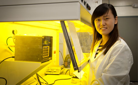 Nanshu Lu in lab