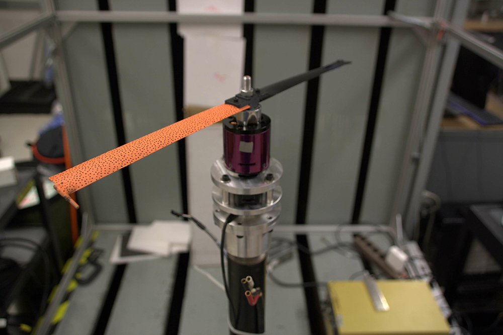 flexible rotor stand