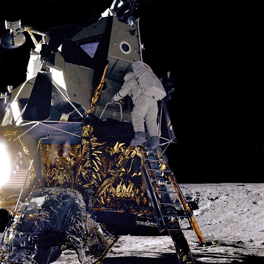 Alan Bean Intrepid module image
