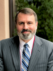 Alumnus Daniel Deans