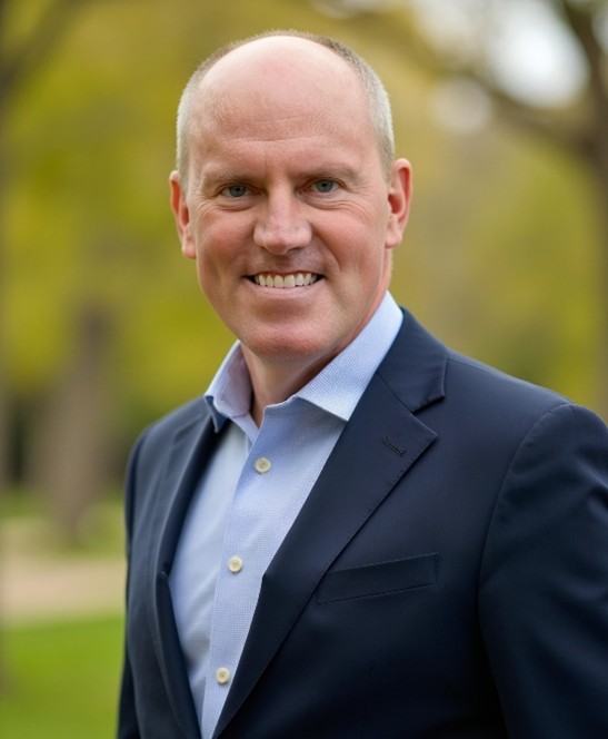 Alumnus Robert "Bob" Smith