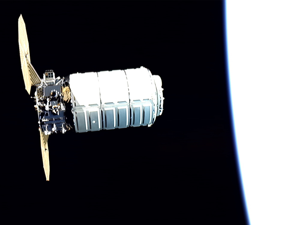 image of cygnus spacecraft taken from seeker-1 cubest