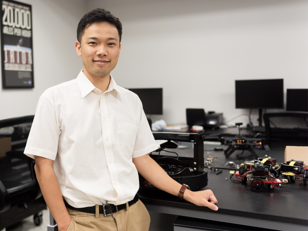 photo of takashi tanaka in drone lab