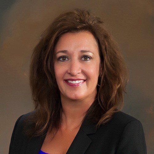 Alumna Susan Ouzts