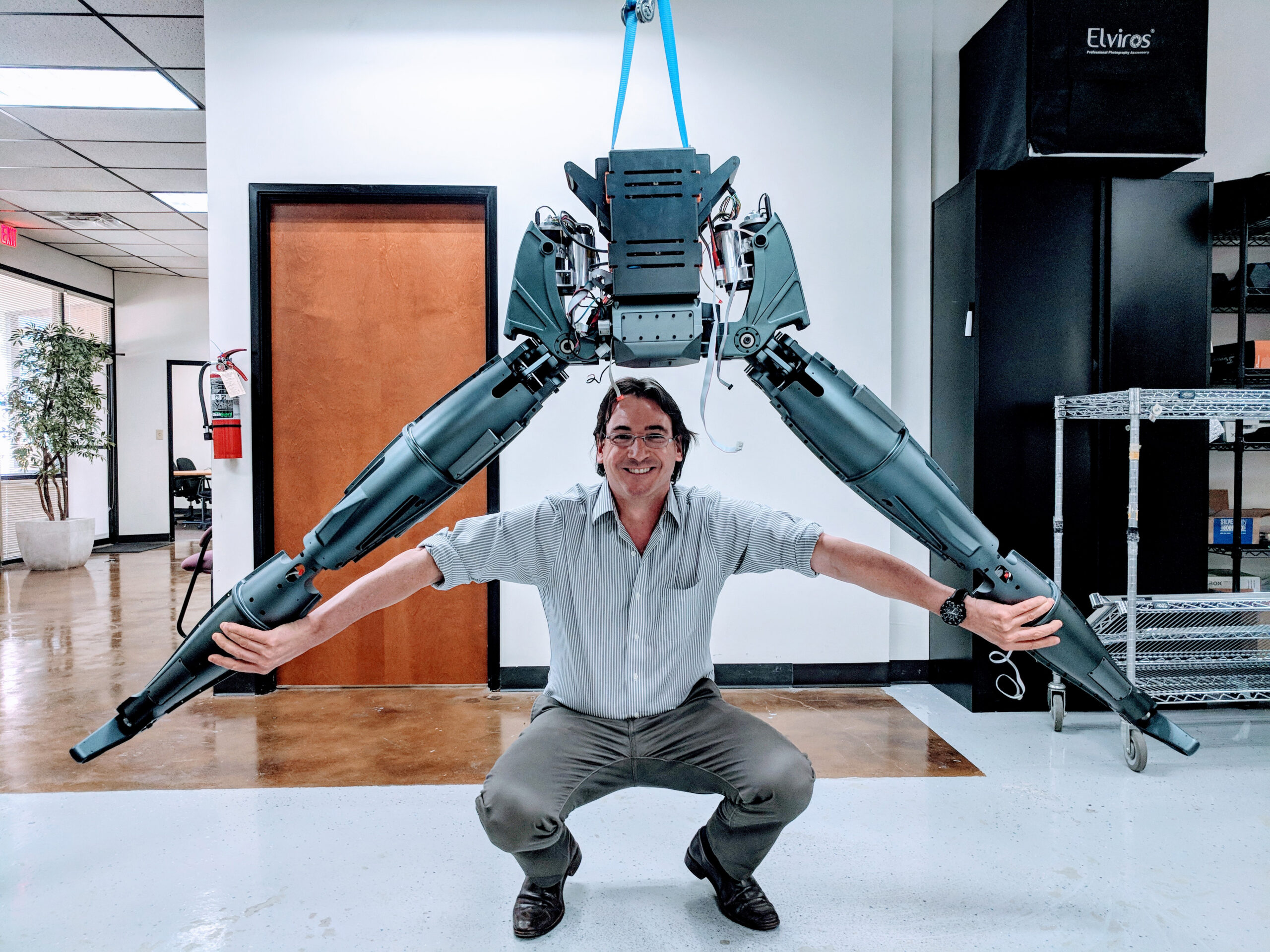 photo of luis sentis with draco robot