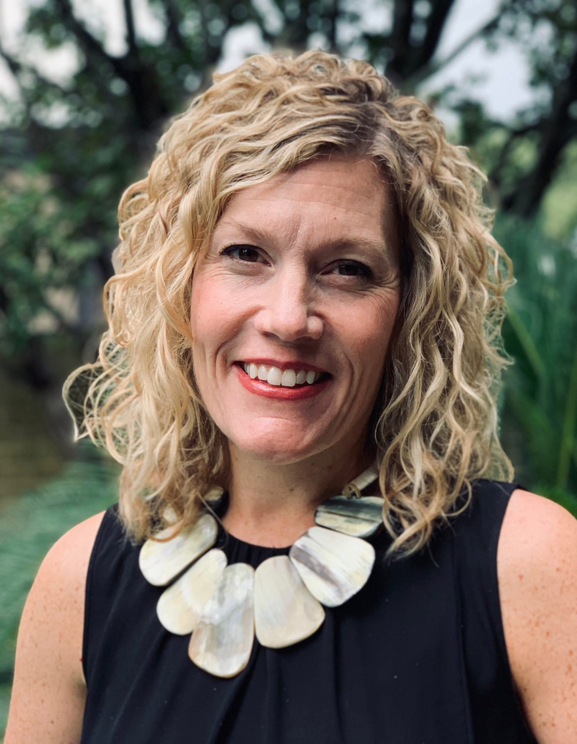 photo of lori magruder