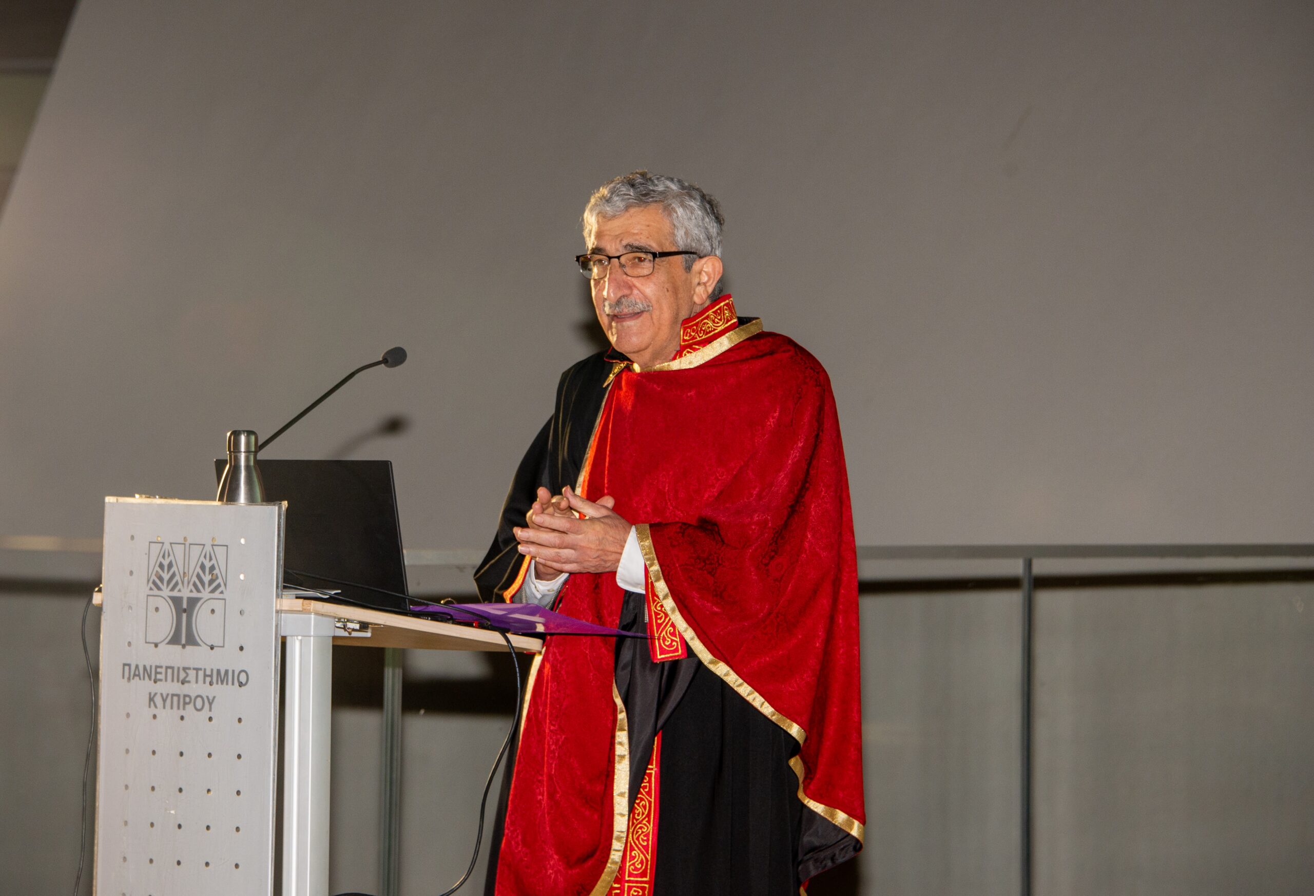 Stelios Kyriakides gives lecture at Cyprus Univversity